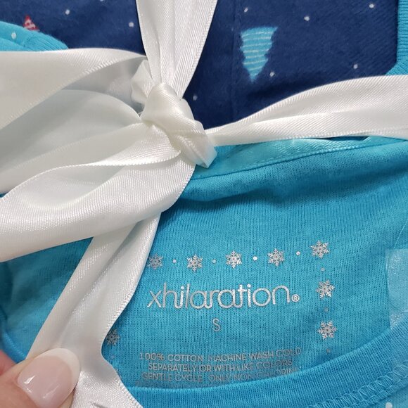 Xhilaration Holiday Shades of Blue PJ Set - Picture 3 of 5